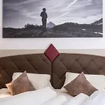 Rieser - Im Herzen Von - Sonniger Balkon - 3 Schlafzimmer Mayrhofen