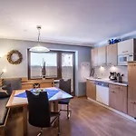 Rieser - Im Herzen Von - Sonniger Balkon - 3 Schlafzimmer * Mayrhofen